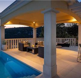 3 Bedroom Villa in Uvala Ljubljeva near Trogir, sleeps 6-7